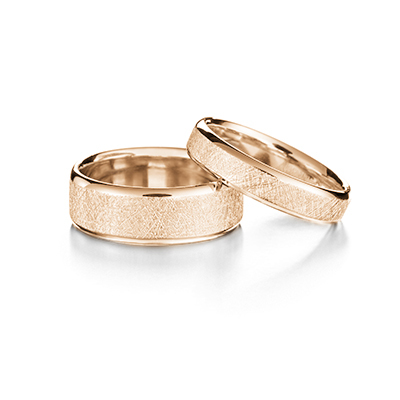 Huurre viisteillä kihla keltakulta