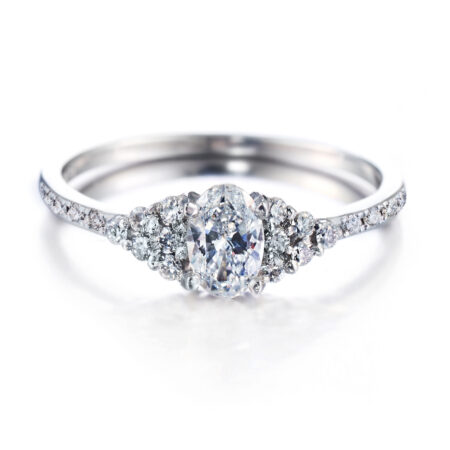 Isla ovaali runkokivillä vihkisormus valkokulta