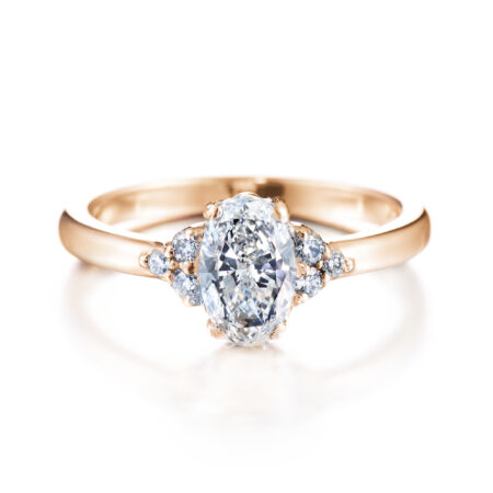 Isla ovaali 6 sivukivellä vihkisormus keltakulta