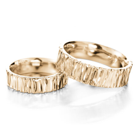 Kaarna kihlasormus keltakulta