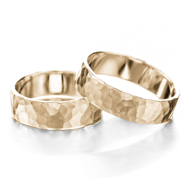 Pallotaottu matta kihla keltakulta