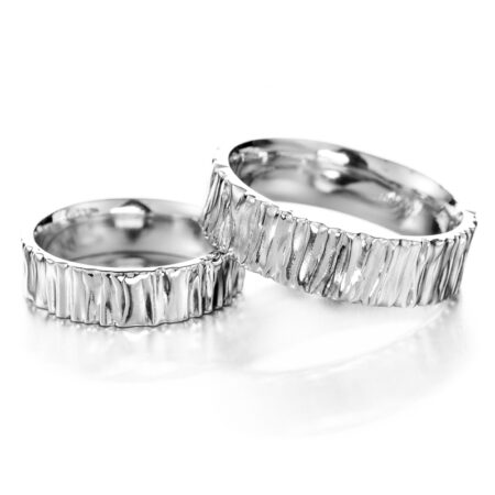 Kaarna kihlasormus valkokulta/platina