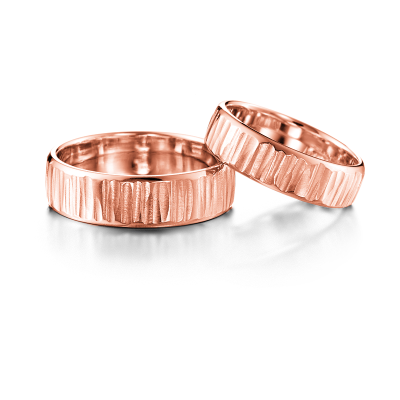 Poikkitaottu matta viisteillä kihla punakulta