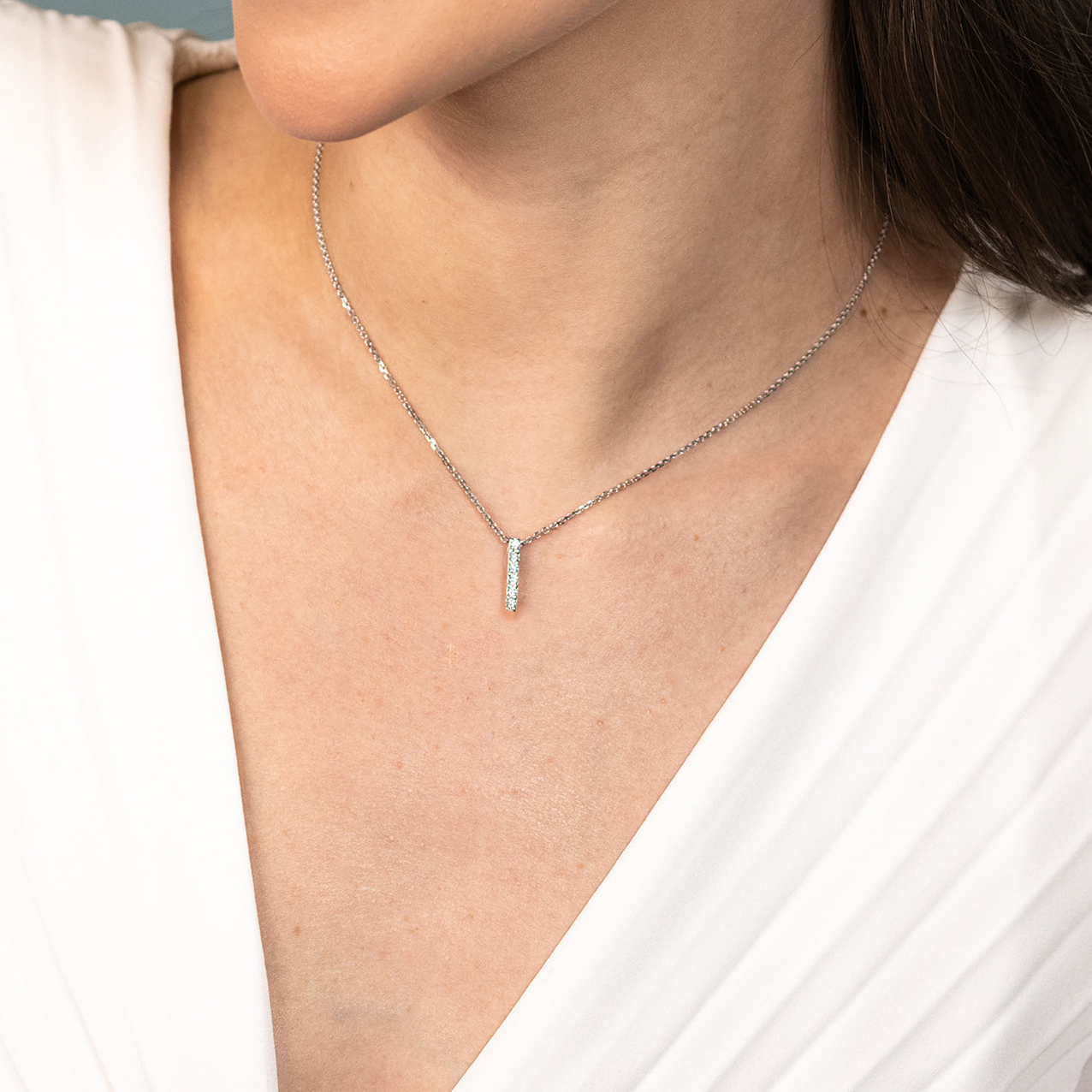 Ikuisuus-riipus valkokulta Yht.0,06ct